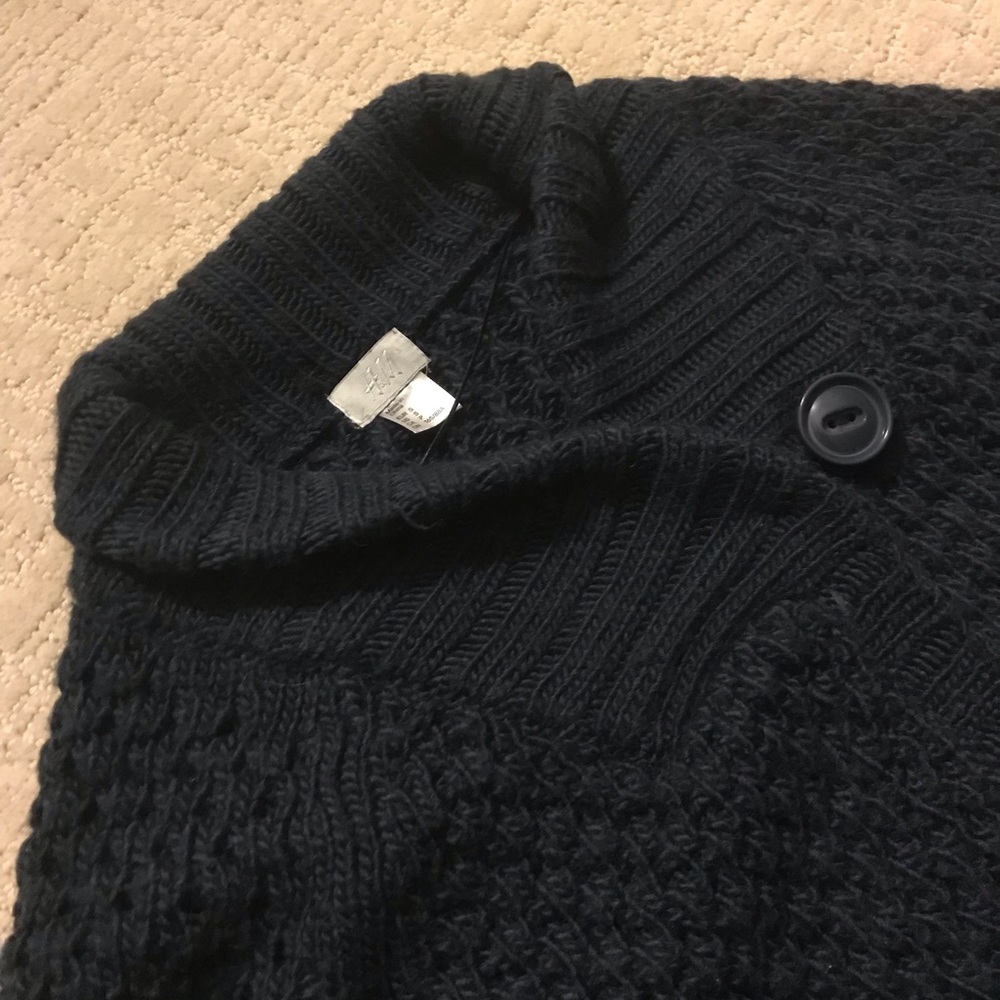 Navy short sleeve sweater with tie belt